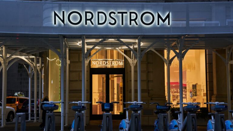 107420773 1716913131918 gettyimages 2051160358 NORDSTROM EARNS