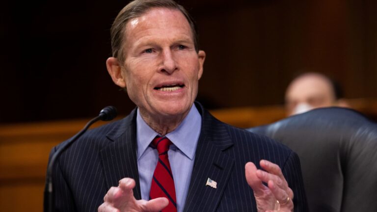 106847933 16147079022021 03 02t175506z 2006142191 rc253m9jbkci rtrmadp 0 usa senate fbi extremists.j
